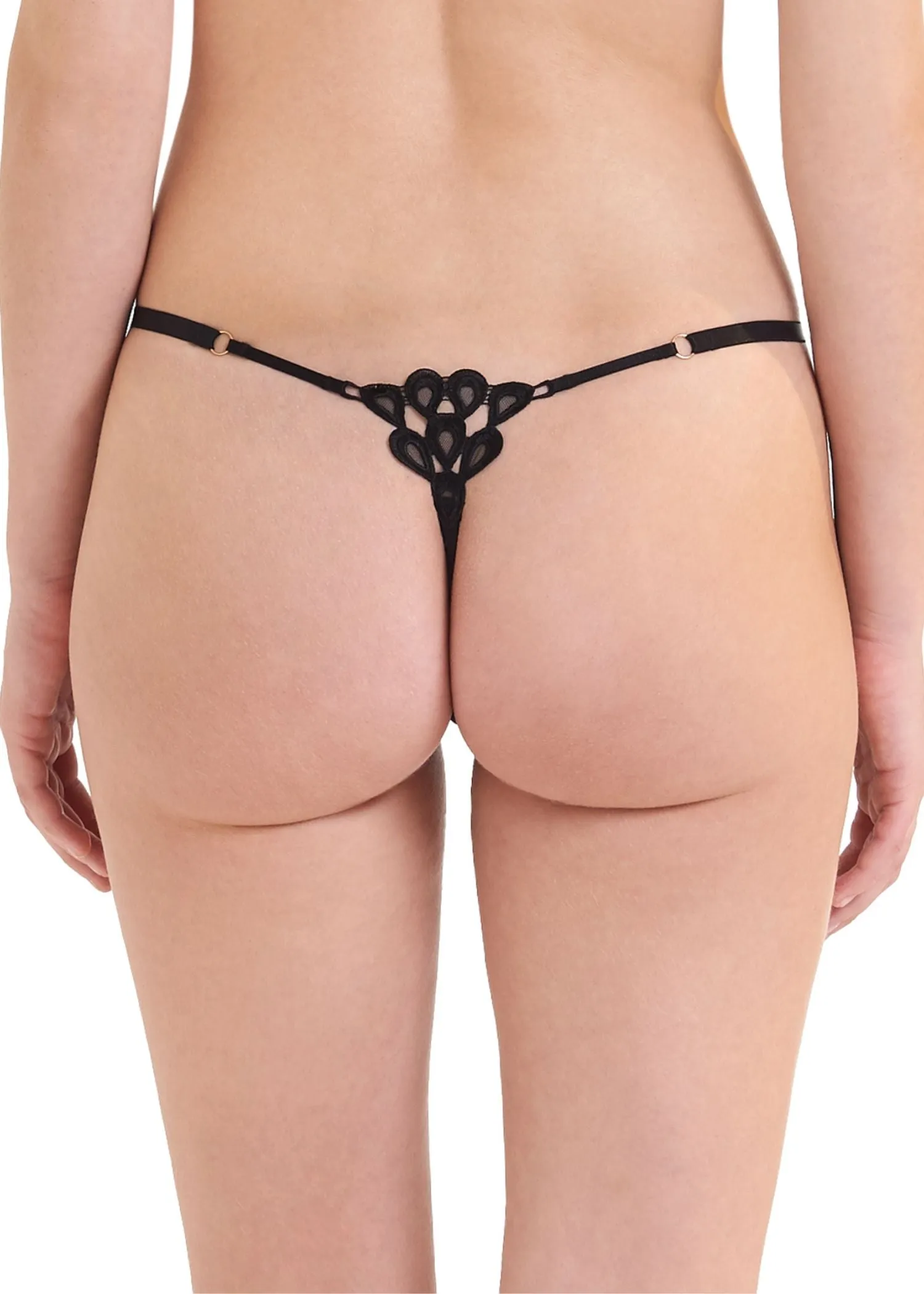 Aria Thong